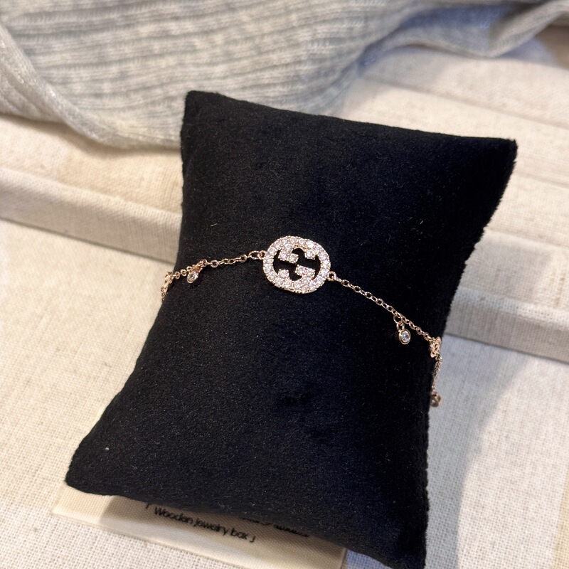 Micro Inlaid Zircon Bracelet Round Brand Jewelry Women's Korean Style Elegant Light Luxury High-end Simple Niche Bracelet Exquisite Bracelet