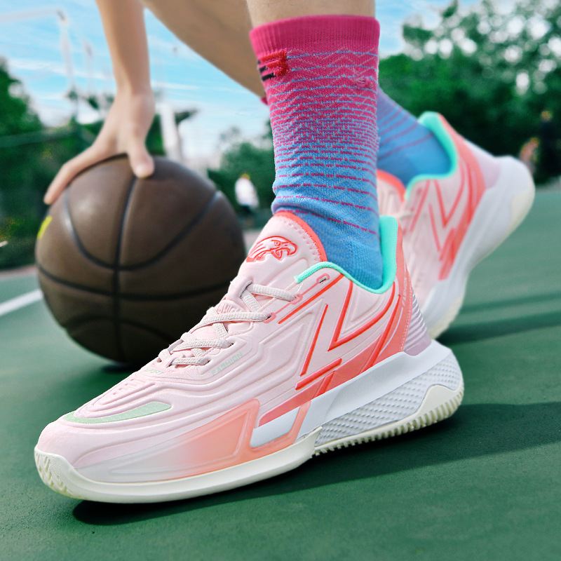 New fashionable basketball shoes for couples, practical match shoes, breathable and versatile sports shoes for students, competition and training specific basketball shoes