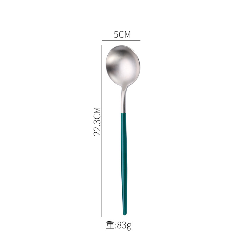 304 de acero inoxidable vajilla portuguesa cuchillo, tenedor y cuchara de cuatro piezas chapada en oro cuchara Nordic comida occidental traje de filete de oro negro