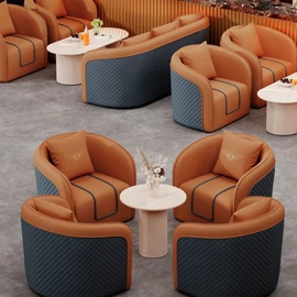 户外金属桌椅;餐桌;布艺沙发