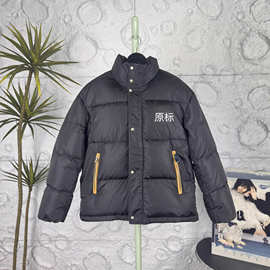 高品质蒙家M口FW22棕榈树联名款短款羽绒服95白鸭绒保暖外套厂家