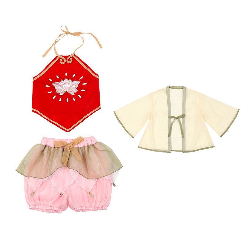 복대 + 핑크색 반바지 + 재킷