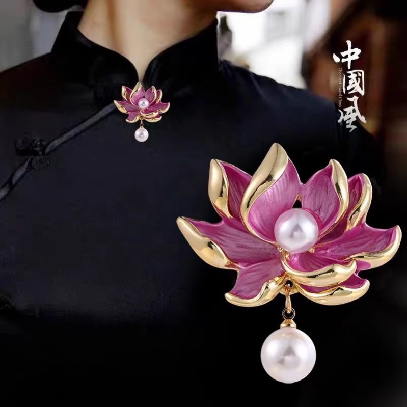 New Fashion Pearl Three-dimensional Lotus Brooch Simple Atmospheric Pink Lotus Collar Pin Cheongsam Suit Accessories