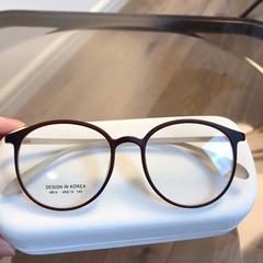 Brown-colored myopia eyeglass frames, ultra-lightweight for women, trendy Korean-style anti-blue light design—perfect for fashion-forward influencers. Available with high-prescription plain lenses for men as well.