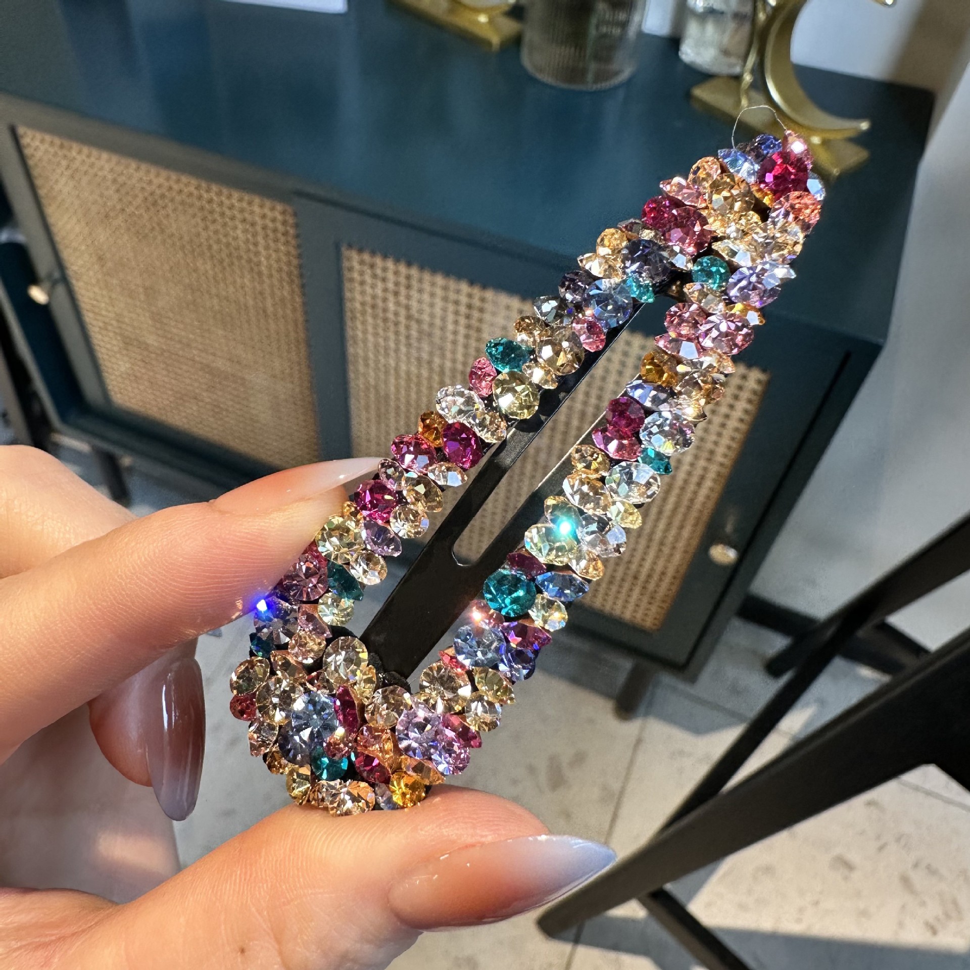 18g Weight Hair Clip Hair Accessories Type 1 Piece Quantity Daily, Street Occasion Artificial Crystal Material Solid Color Pattern All Seasons Season Women's Gender Elegant, Shiny Style Elegant Shiny Women's Solid Color Artificial Crystal Hair Clip 14