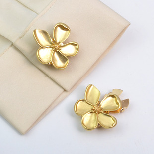 button cover �r�кϽ�ˮ��r����ۼ~���w�����I���ۼ~����