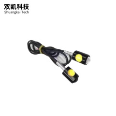 車の LED ナンバープレートライトデイタイムランニングライト LED ナンバープレートライトさまざまな色の LED 照明ライトデイタイムランニングライト