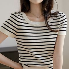 アイスシルクストライプデザイン半袖大きいサイズTシャツ女性スクエアネックニットボトムシャツ夏ショートスリムトップ