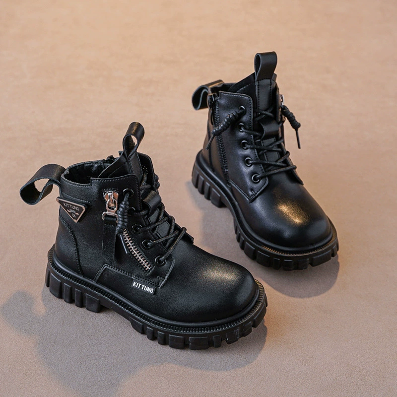 Ботинки Мартин для девочек, новинка 2025 года, осенне-зимние детские ботинки на мягкой подошве с противоскользящей подошвой для старших девочек с флисом, оптовые хлопковые ботинки для девочек.