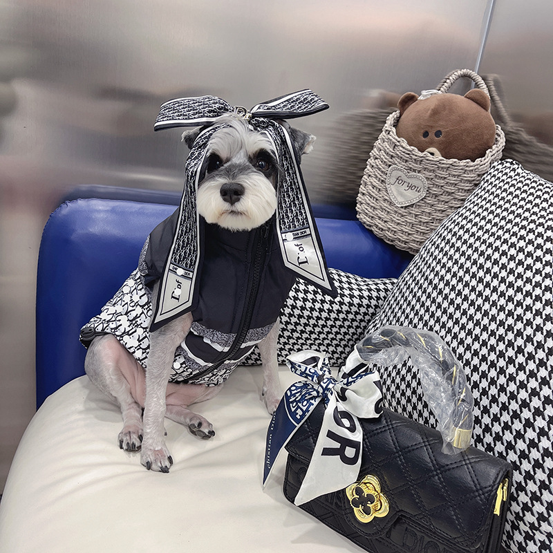Cross-border pet dog clothes, small and medium-sized dog Schnauzer Teddy clothes, autumn and winter vests, cotton clothes