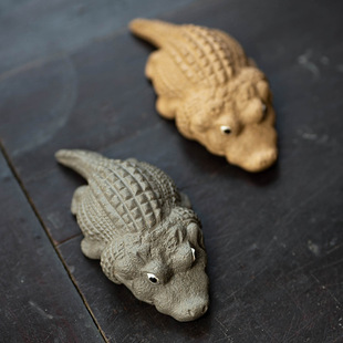 Creative purple sand tea pet decoration boutique can raise small crocodile tea play home tea room kung fu tea set tea ceremony accessories