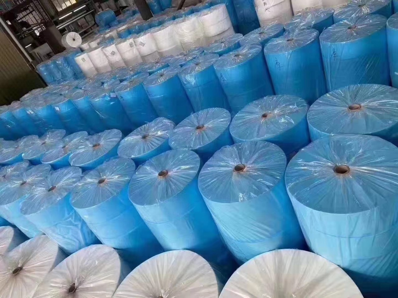 N95无纺布KN95无纺布50克25克白色无纺布方格无纺布芝麻点无纺布