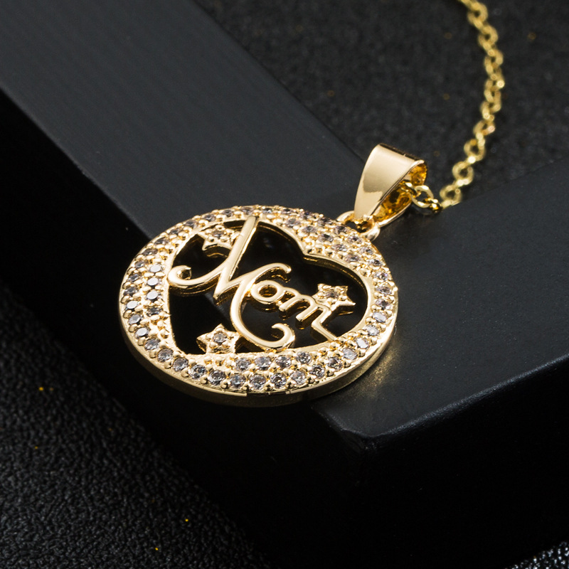 Fashion Mother's Day New Hollow Love Mom Pendant Brass Micro-inlaid Gold-plated Necklace display picture 5