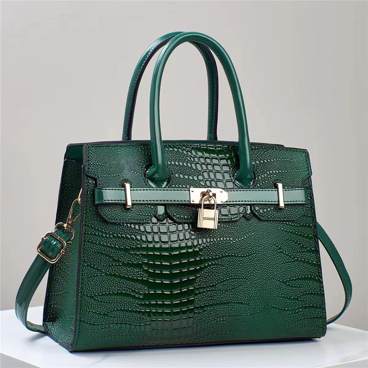 Moda Nuevo estilo de moda bolso de la nueva fábrica de temperamento madre Señora bolsa de hombro bolsa de mensajero de ventas directas de textura