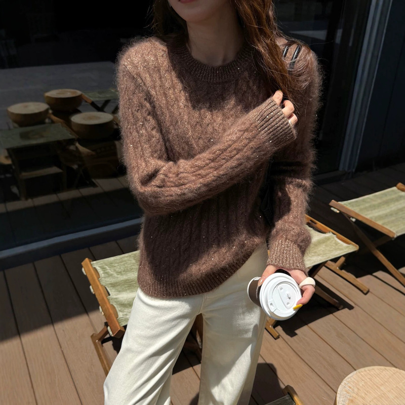 Korean-style classic cable-knit design, brushed fabric, women's 2026 autumn/winter new vintage loose-fitting casual cashmere wool manufacturer