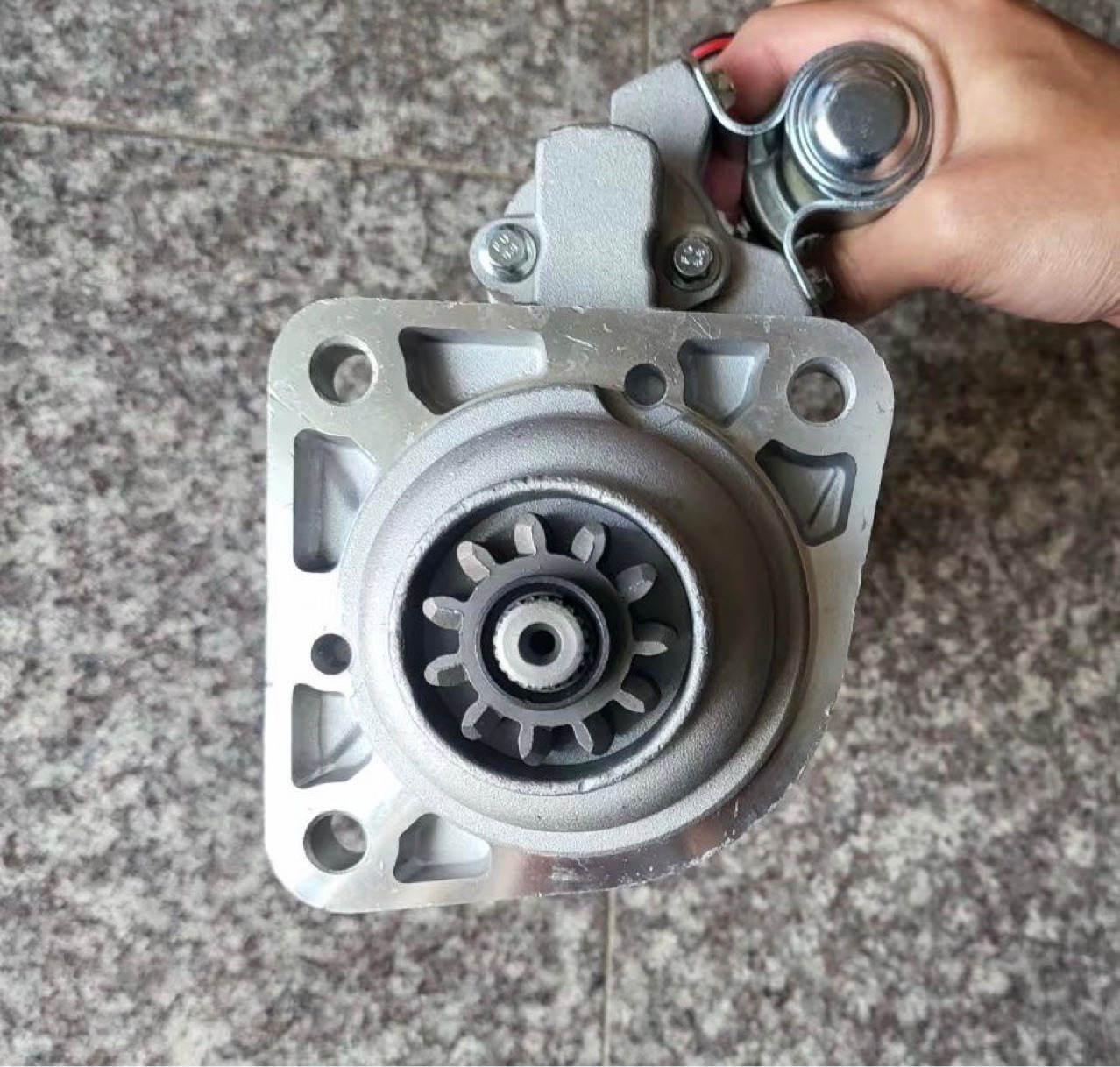 M008T55779起动机3594614起动机马达适用沃尔沃遍达D4起动机马达