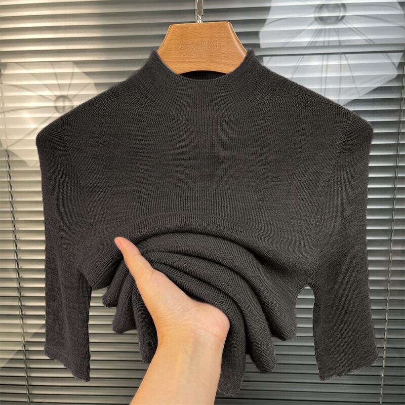 [Finely spun merino wool] mid-sleeve, seamless, fashionable knit sweater, perfect as a base layer, in gray