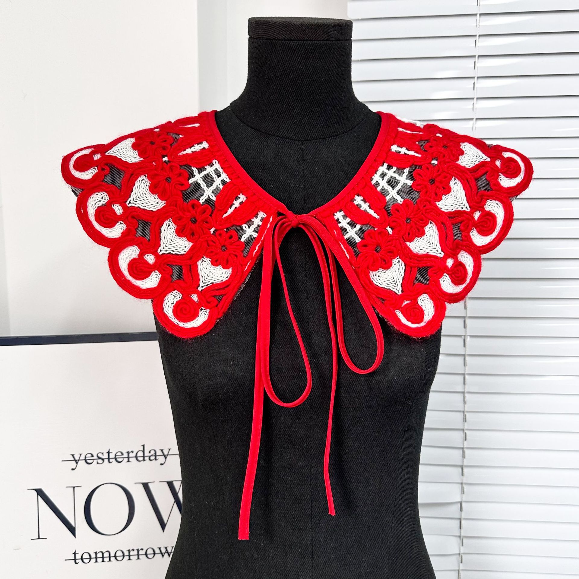 Europa y los Estados Unidos explotaron lana tejida hueca otoño invierno lazos florecidos suéter de cuello falso abrigo accesorios de ropa de primavera image 2