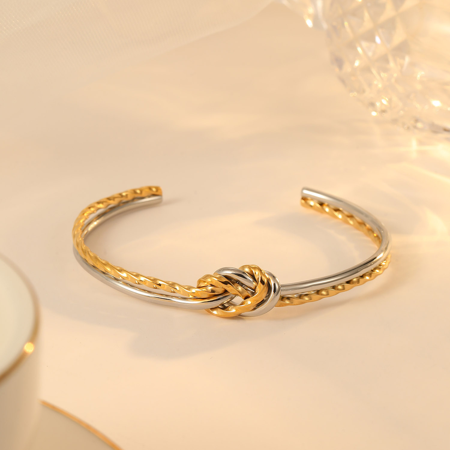 Simple Style Classic Style Knot Twist Stainless Steel Plating 18k Gold Plated display picture 4