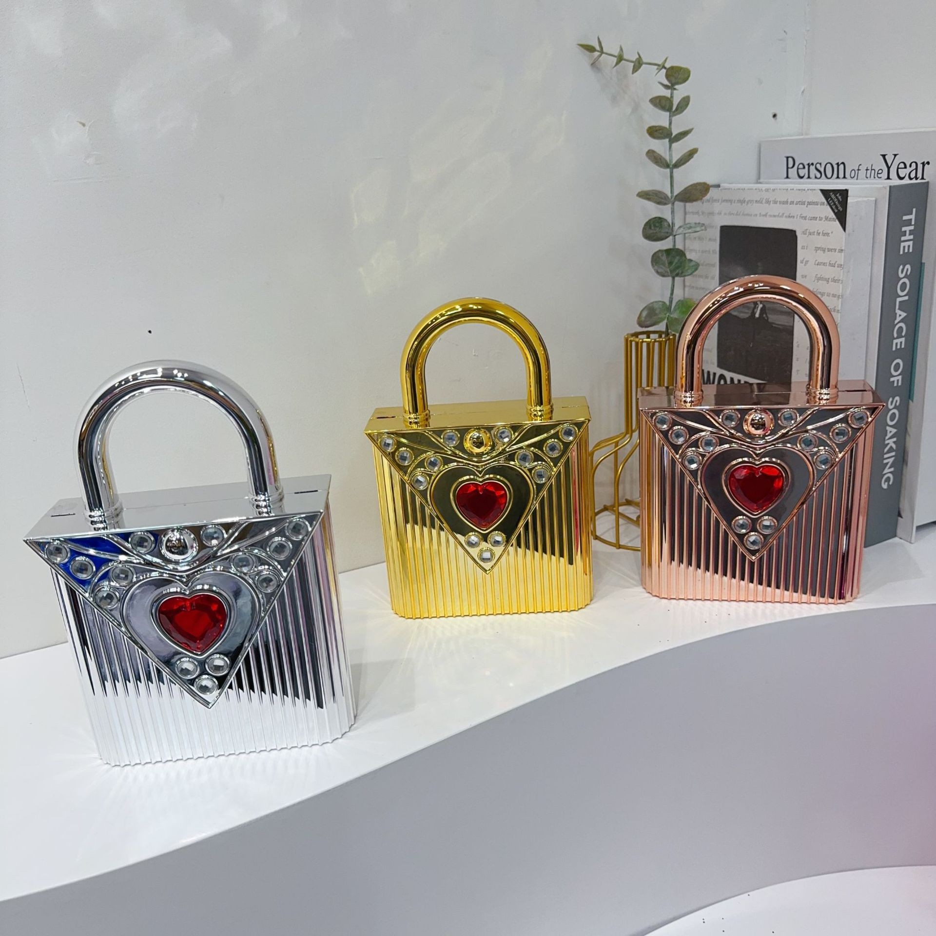 Nuevo diamante amor bolsa de cena mini bolsa acrílica lujosa atmósfera de hombro simple bolsa de mano de noche