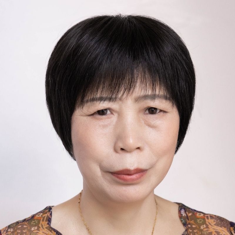 60歳から70歳までの中高年のお母さんのかつらは本当に髪がいいです。|undefined
