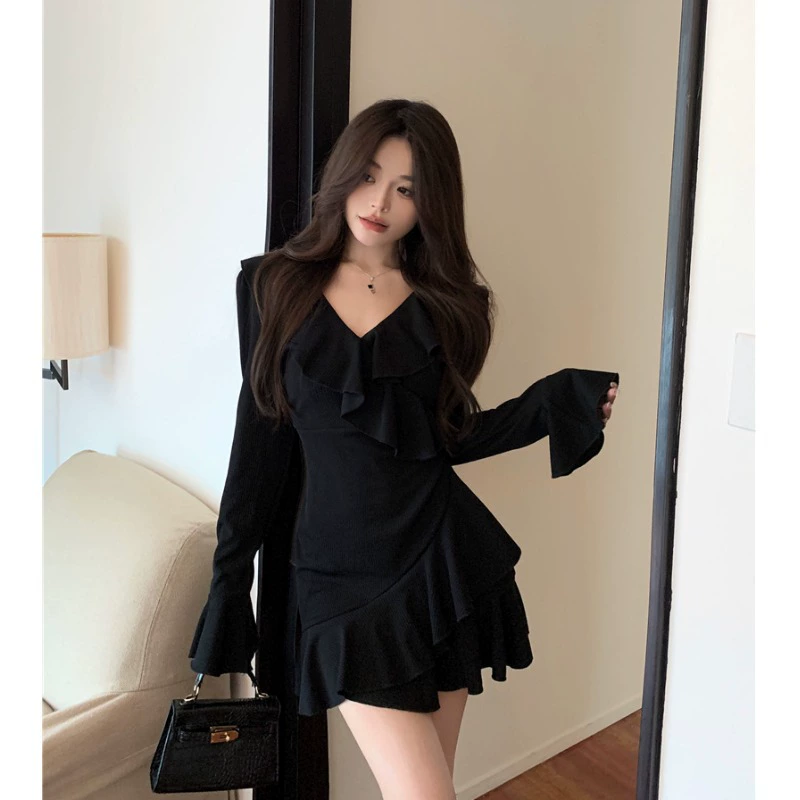 Женское платье с рюшами, весенний размер плюс, сексуальный и соблазнительный дизайн с V-образным вырезом, короткое платье с нишей на талии.