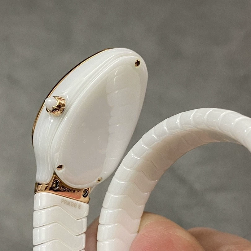 Quartz черные белые швейцарские часы