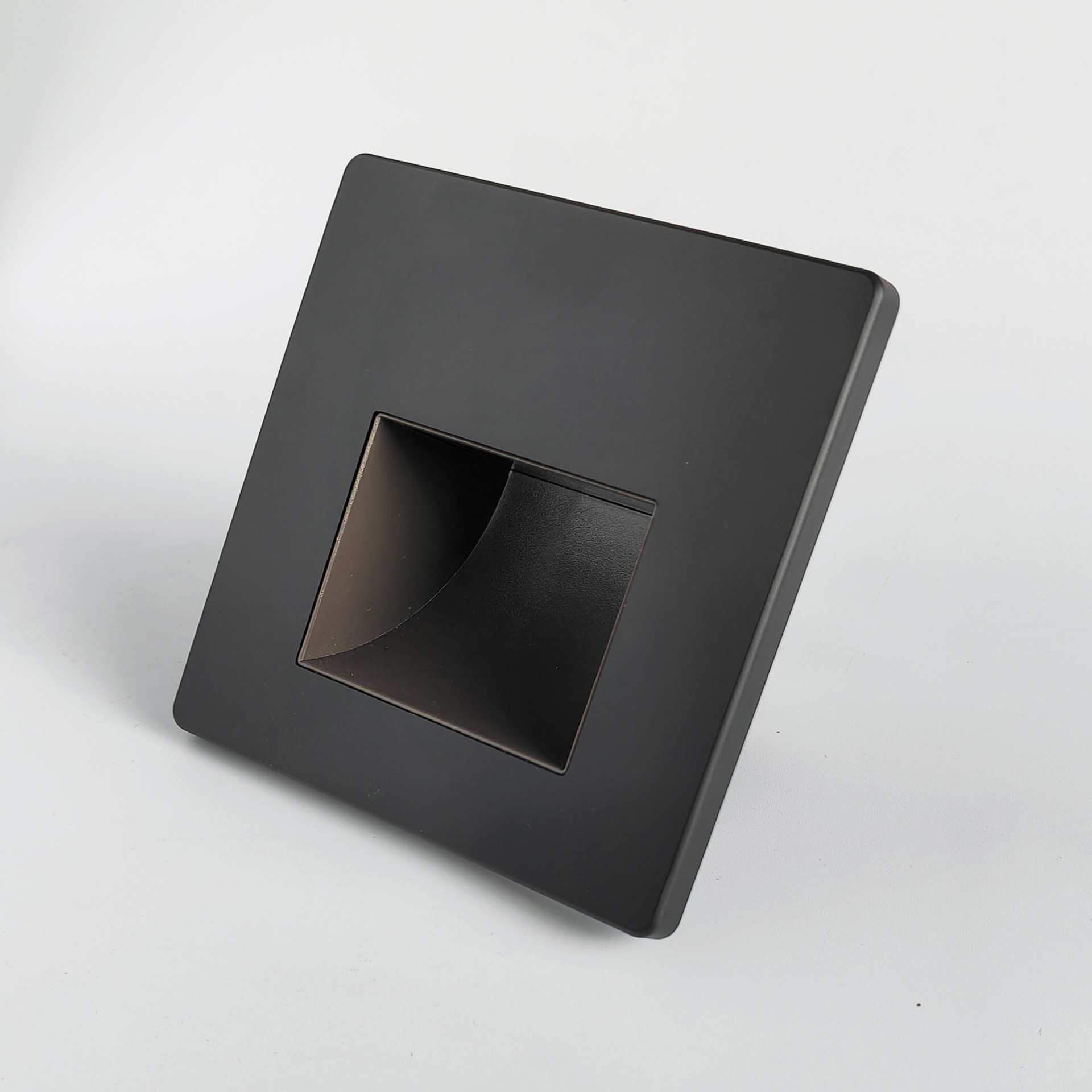 L6 블랙-대형 창 2W