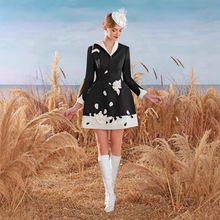 现货小众设计裙刺绣贴花a字裙黑白撞色设计感不对称领口连衣裙子