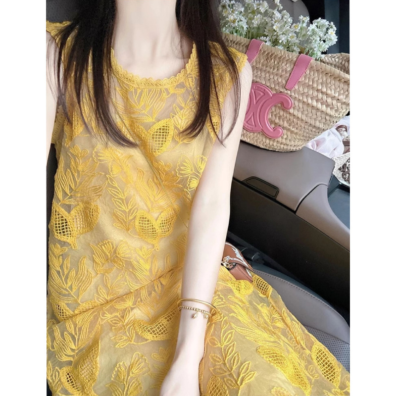 Váy liền hai dây