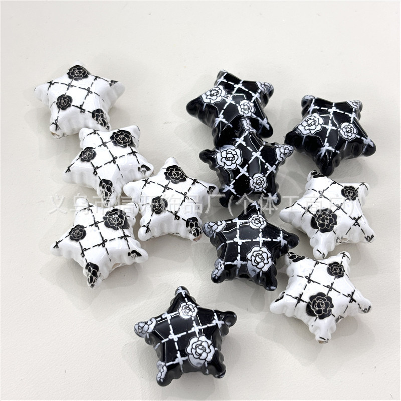 スルーホール小さな香り椿黒と白の五芒星ビーズアクセサリー携帯電話キーバッグチェーン diy 手作り材料|undefined