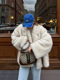 Demi-season jacket, increased thickness, adds volume, European style, loose fit