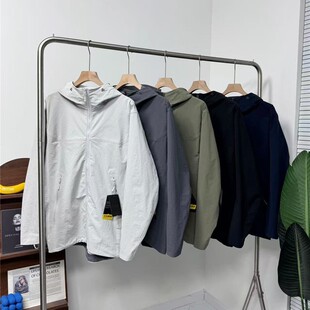 25 Spring and Summer KLS New Small Sun Embroidered Men's Outdoor Mountaineering Soft Shell Jacket Hooded Jacket Coat