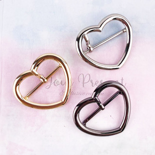 ���\������ᘿ�ŮʿƤ���{���۰���ᘿ�39mm�ȏ����b����������