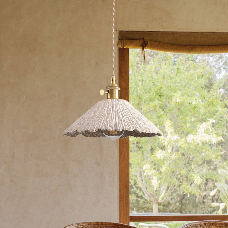 Estilo japonés de estilo tranquilo dormitorio pequeño candelier diseñador de estilo medieval restaurante residencial candelier de cemento lámpara Zhongshan