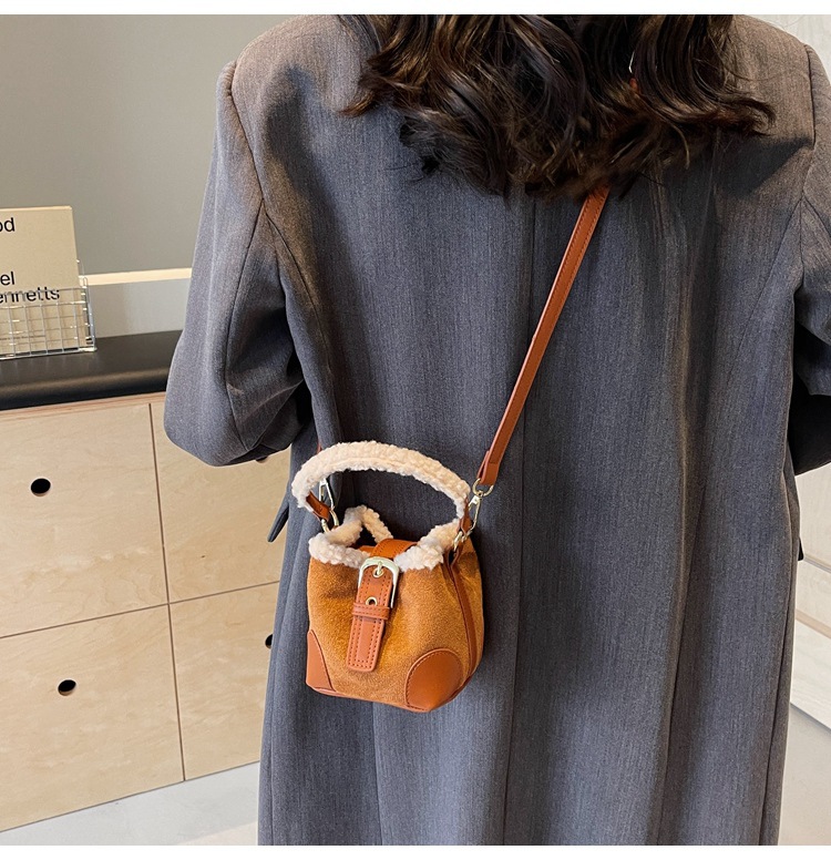 Lambskin mini bucket bag, Maillard suede retro handbag, 2024 new style, single-shoulder crossbody handbag undefined