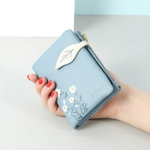 Women's short wallet wholesale creative soft leather texture small wallet multi-card daisy printed 2-fold coin purse