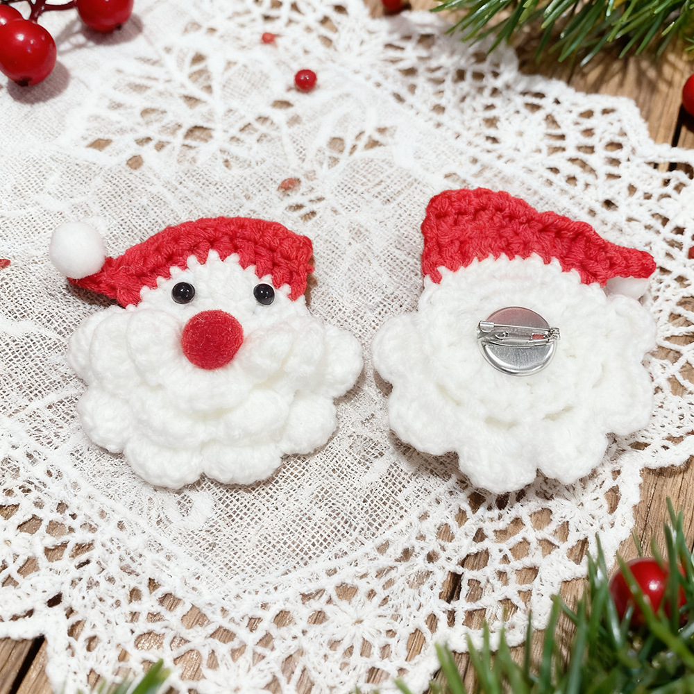 Handmade Knitted Santa Claus Brooch Christmas Ornament Gift_voghion.com