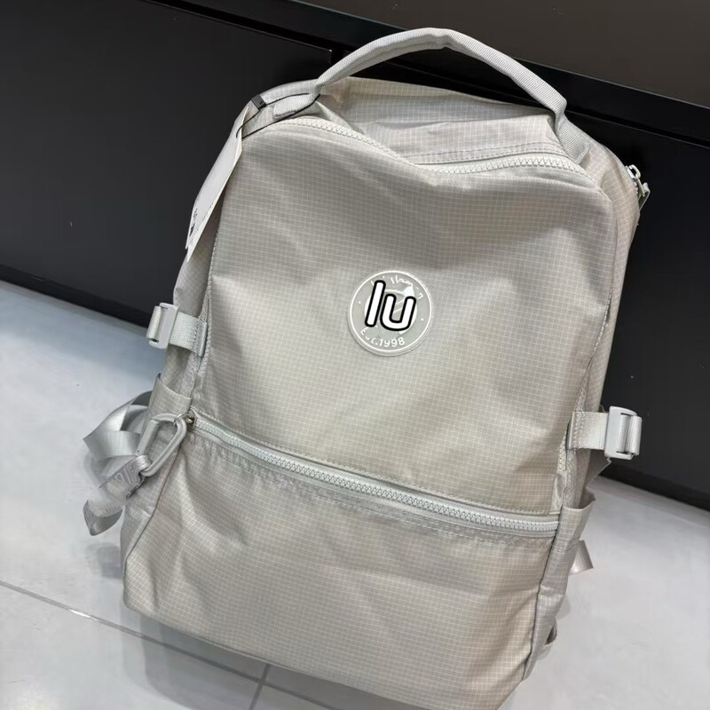 ルルの新しいバックパック 22L ニュークルー テクスチャー 通勤バッグ 大容量 軽量 防水 ファッション メンズ レディース|undefined