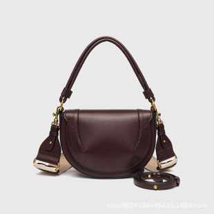 ZR��ͬ��羳Ů����Ʒ�R����݋���������r�Іμ�б�淭�wӲ����