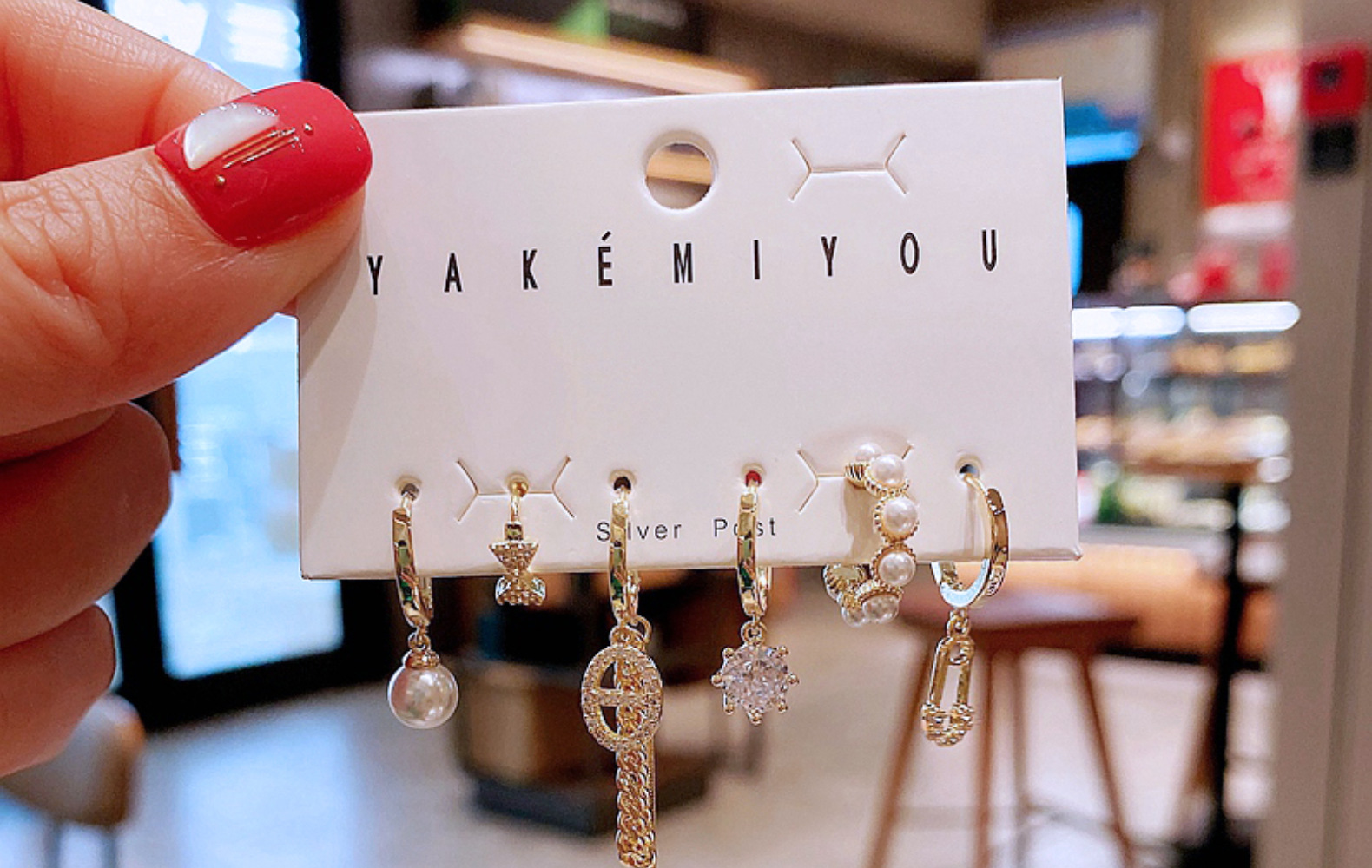 Yakemiyou Fashion Geometric Copper Inlaid Zircon Zircon Earrings display picture 2