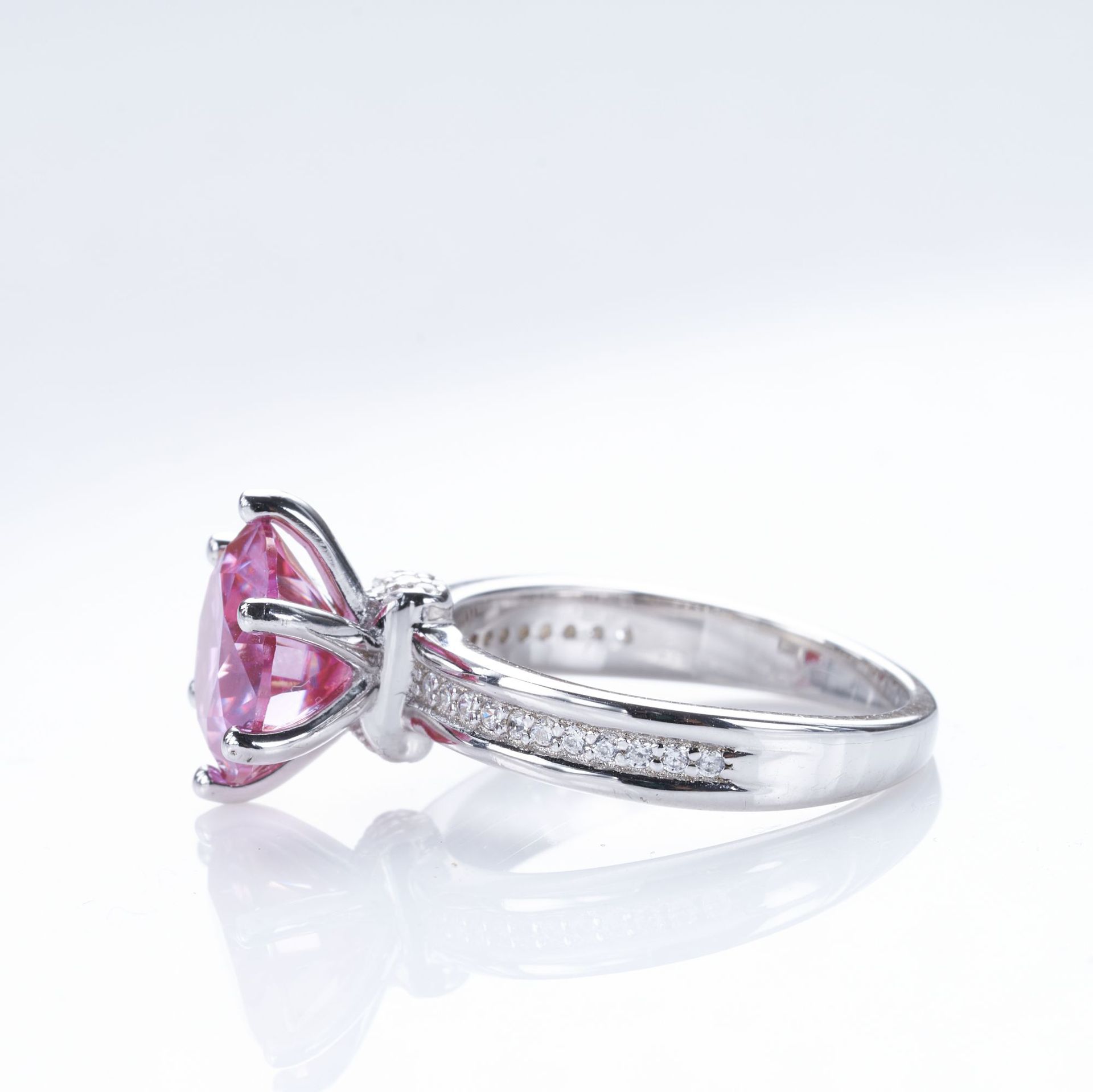 925 anillo de plata esterlina mujer 3 quilates rosa de piedra de moissanita ligera anillo de lujo chapado pt950 anillo al por mayor en stock