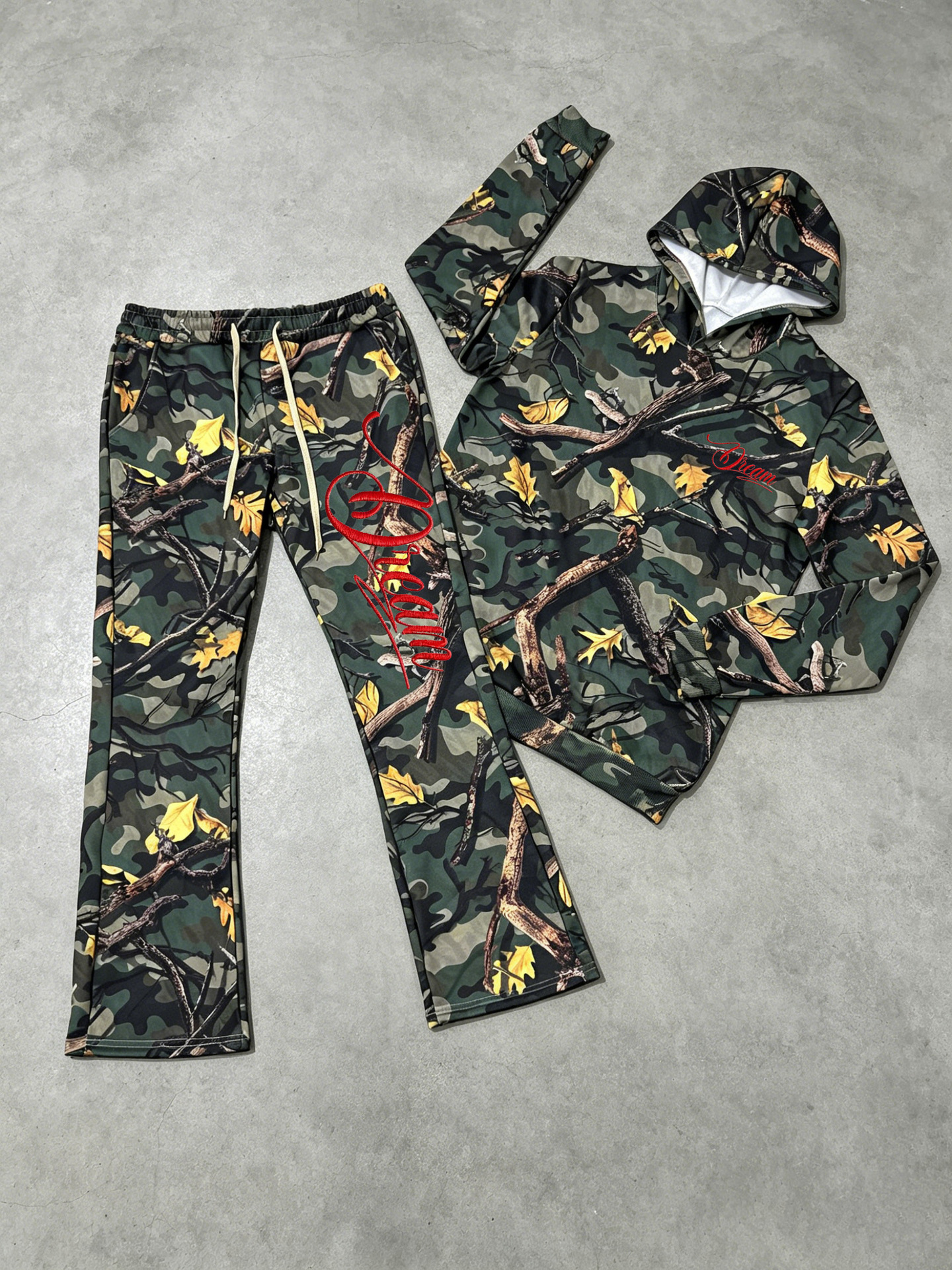 Men's Forest Camouflage Dream Embroidered Signature Two-Piece Set Hooded Sweatshirt And Flared Sweatpants_viptrois.com