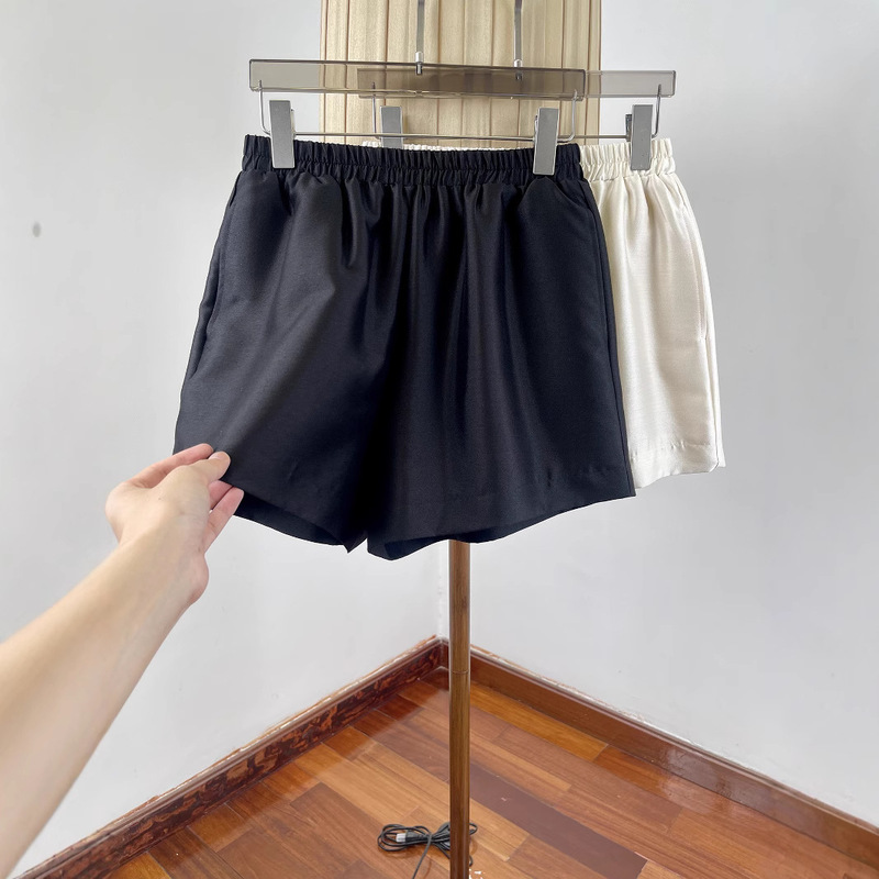 Advanced Light Luxury Silk Wool Shorts for Women Summer! Breathable Simple All-match A- line Wide-leg Shorts Casual Pants Advanced Light Luxury Silk Wool Shorts for Women Summer! Breathable Simple All-match A- line Wide-leg Shorts Casual Pants