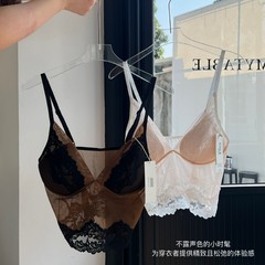 2025年新作フレンチレースの小さなサスペンダーベルト、美しいバックデザイン、カップパッド内蔵、ノンワイヤー、スリムフィット、外にも内にも着用可能、大きな胸を小さく見せます。