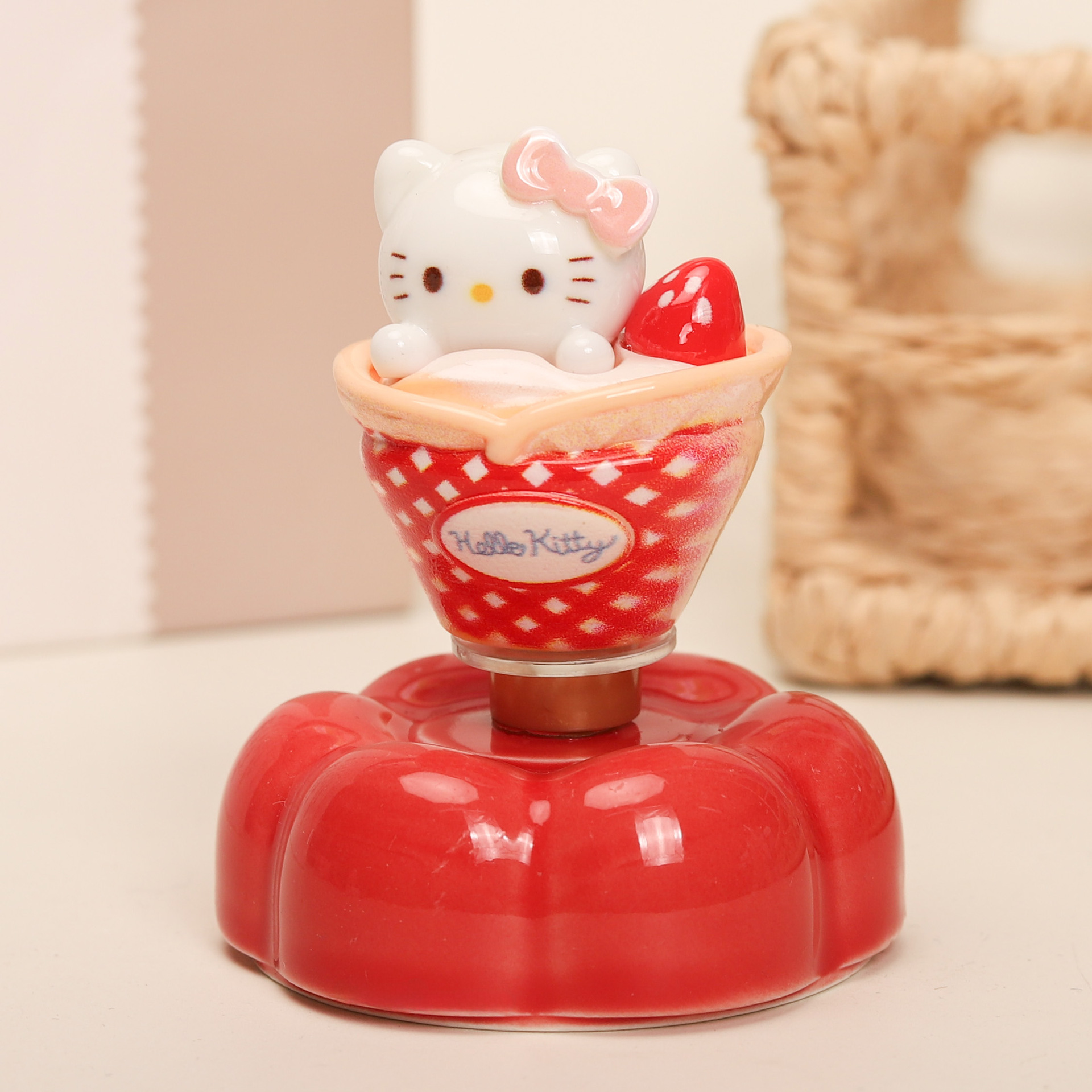 Trendy Food Toy Afternoon Tea Cat Spinner Car Desktop Rotating Ornament Gift for Stalls and Giveaways Wholesale