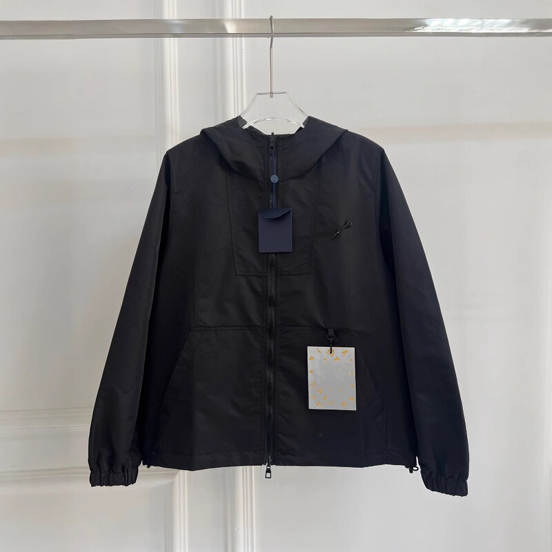 25 Years of New Spring and Autumn Styles for Men and Women, Casual and Fashionable Couple's Reversible Hooded Jacket with Pin Design 25 Years of New Spring and Autumn Styles for Men and Women, Casual and Fashionable Couple's Reversible Hooded Jacket with Pin Design