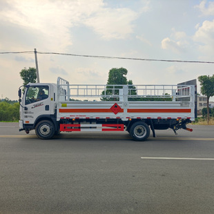 Jac 1-Ton 2-Ton Warehouse-Type Hazardous Goods Truck, Quality Assurance of Corrosive Goods Van Transport Truck