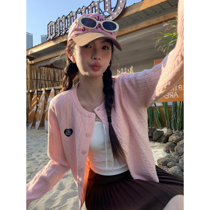 Pink cardigan sweater for women, high-end 2026 new autumn and winter Korean style knit outerwear, spring top