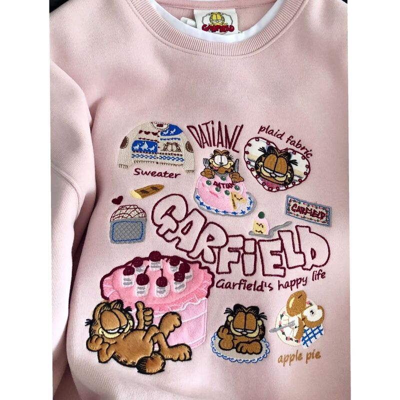 Barbelu Autumn and Winter Garfield Fake Two-Piece New Embroidered Loose Trendyy Versatile Age-Reducing Round Neck Sweatshirt Barbelu Autumn and Winter Garfield Fake Two-Piece New Embroidered Loose Trendyy Versatile Age-Reducing Round Neck Sweatshirt